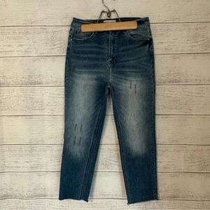 Risen Distressed Jeans